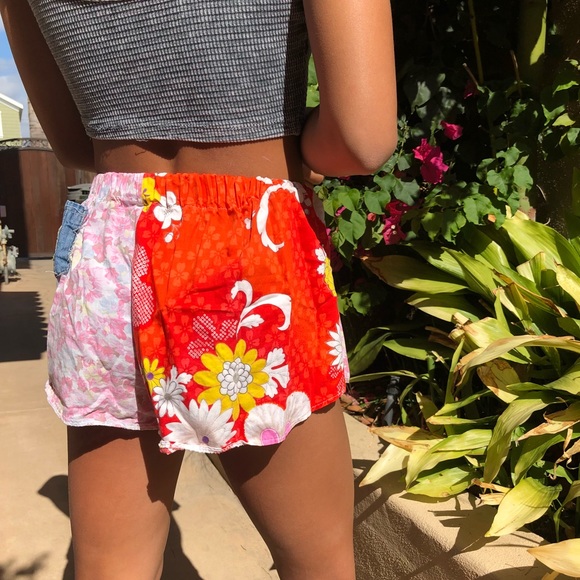 LF patterned float shorts - Picture 2 of 3